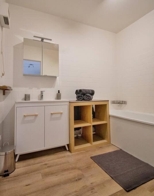 Joli T2 Lumineux Avec Balcon Et Wifi - Proche Cv Daire Aix-en-Provence Dış mekan fotoğraf